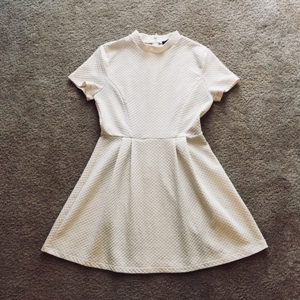 Forever 21 White Quilted Zip Up Dress Size Small